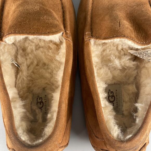 UGG Ascot Men\'s Size 10 Brown Suede Slip On Comfort Slipper Casual Loafers EUC main image 6